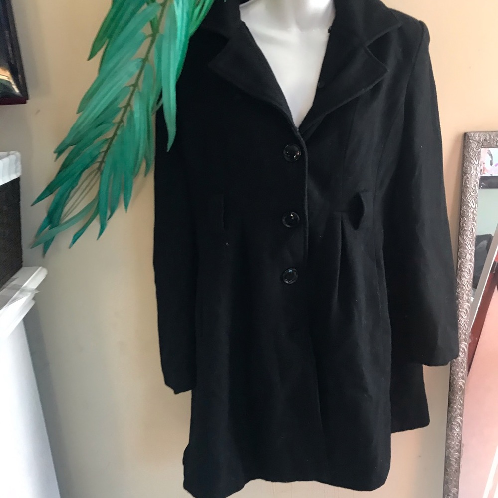Coffee Shop Trench Coat (Lg)